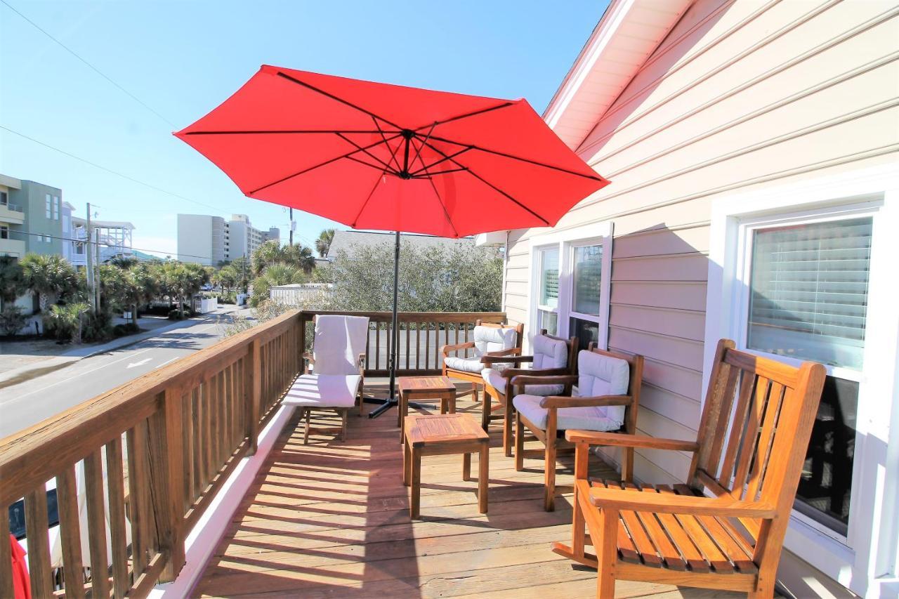 Salty Shack Unit C - Salty Shack - Dog Friendly Home - Across From The Beach - Central Location! Folly Beach Bagian luar foto