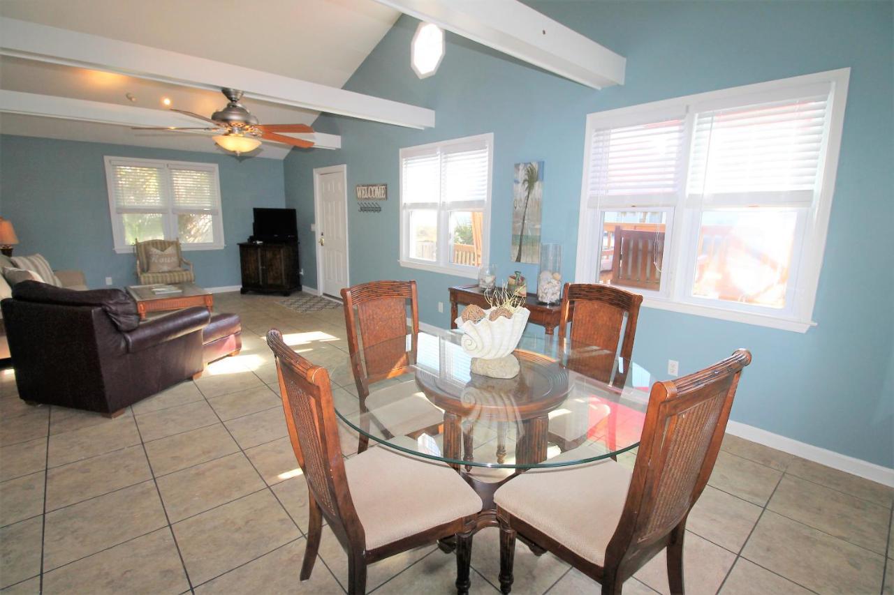 Salty Shack Unit C - Salty Shack - Dog Friendly Home - Across From The Beach - Central Location! Folly Beach Bagian luar foto